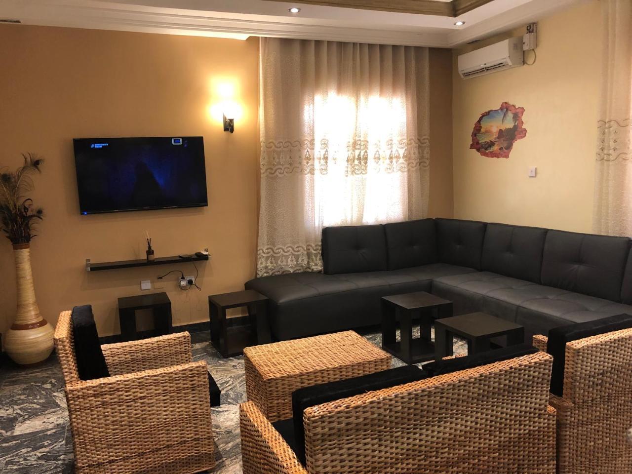 Hotel House X Abuja Exteriér fotografie